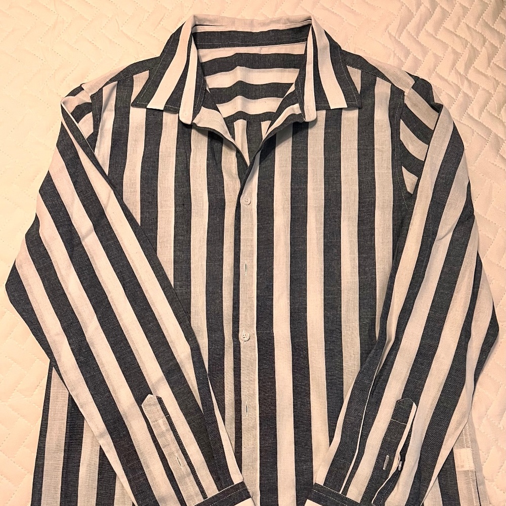 Amazon men's shirt (Medium)